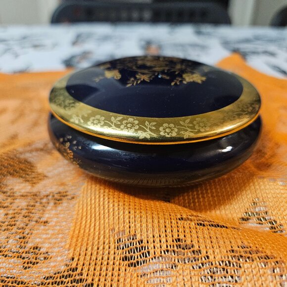 Limoges Castel France Cobalt Blue Gold Porcelain Trinket Box Floral Trim - Picture 3 of 11